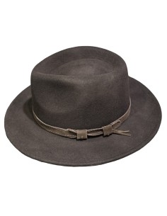 sombrero de lana marrón
