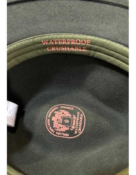 sombrero verde de caza