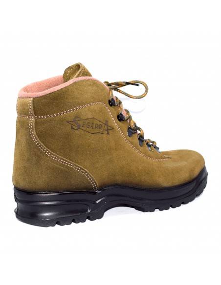 Bota Segarra Trekking Color Kaki Modelo 4200. Fabricado en España