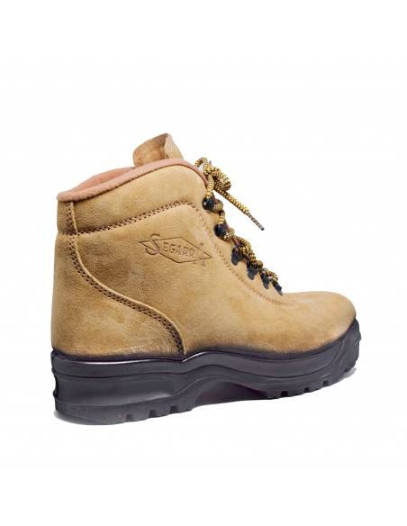 Bota Segarra Trekking Color Natural Modelo 4200. Fabricado en España