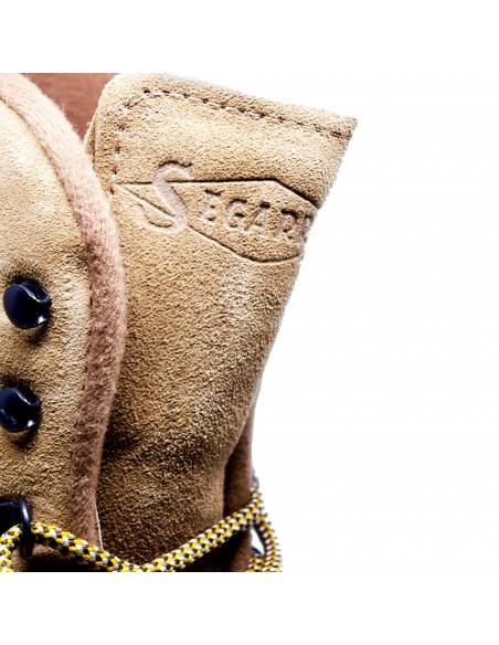 Bota Segarra Trekking Color Natural Modelo 4200. Fabricado en España Bota Segarra Trekking Color Natural Modelo 4200. Fabricado en España